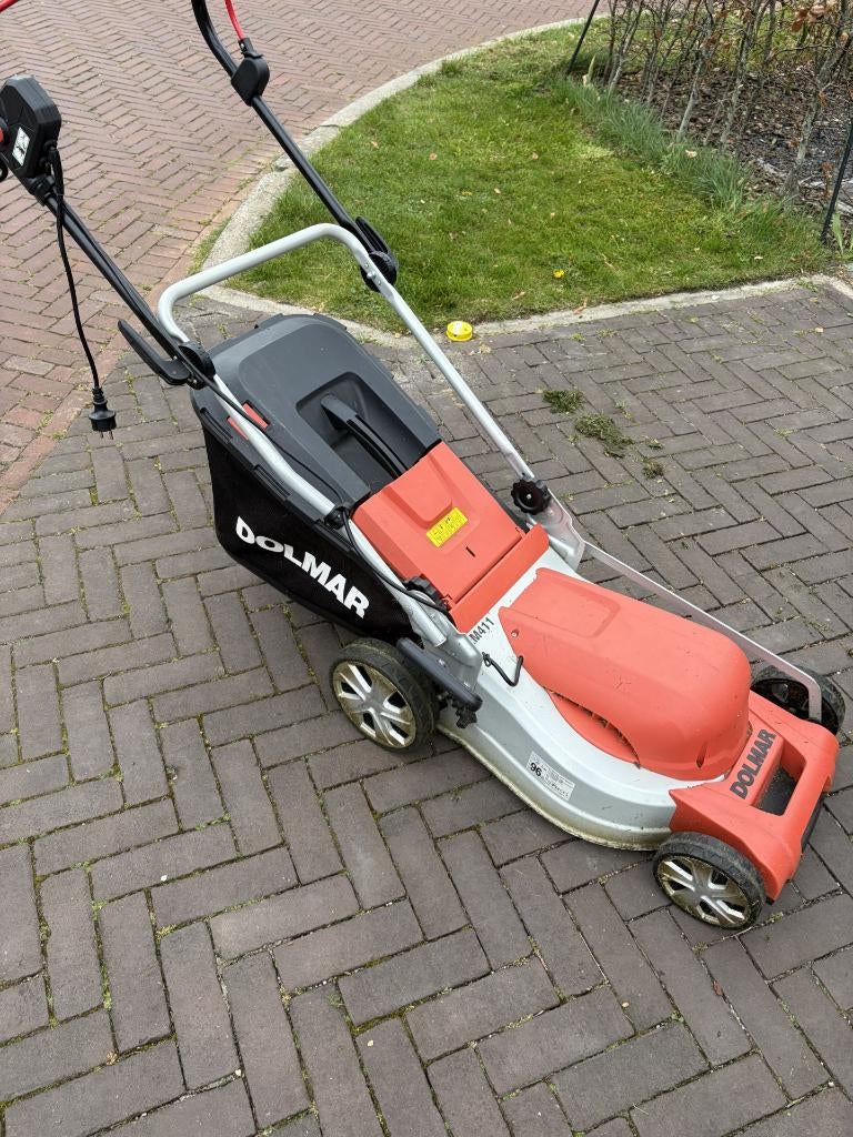 Dolmar EM 411 3-in-1 Grasmaaier – Krachtig, Tuin en Terras, Grasmaaiers, Ophalen, Gebruikt, 40 t/m 49 cm, Dolmar