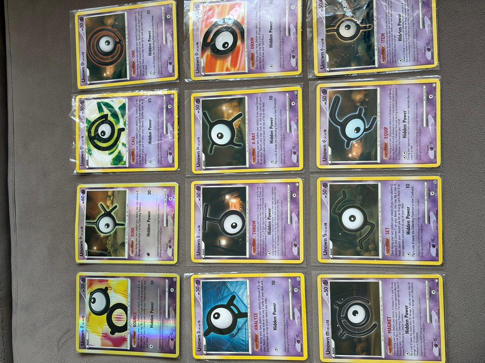 25 x Unown Pokémon kaarten Neo Discovery/Destiny vintage, Hobby en Vrije tijd, Verzamelkaartspellen | Pokémon, Gebruikt, Meerdere kaarten