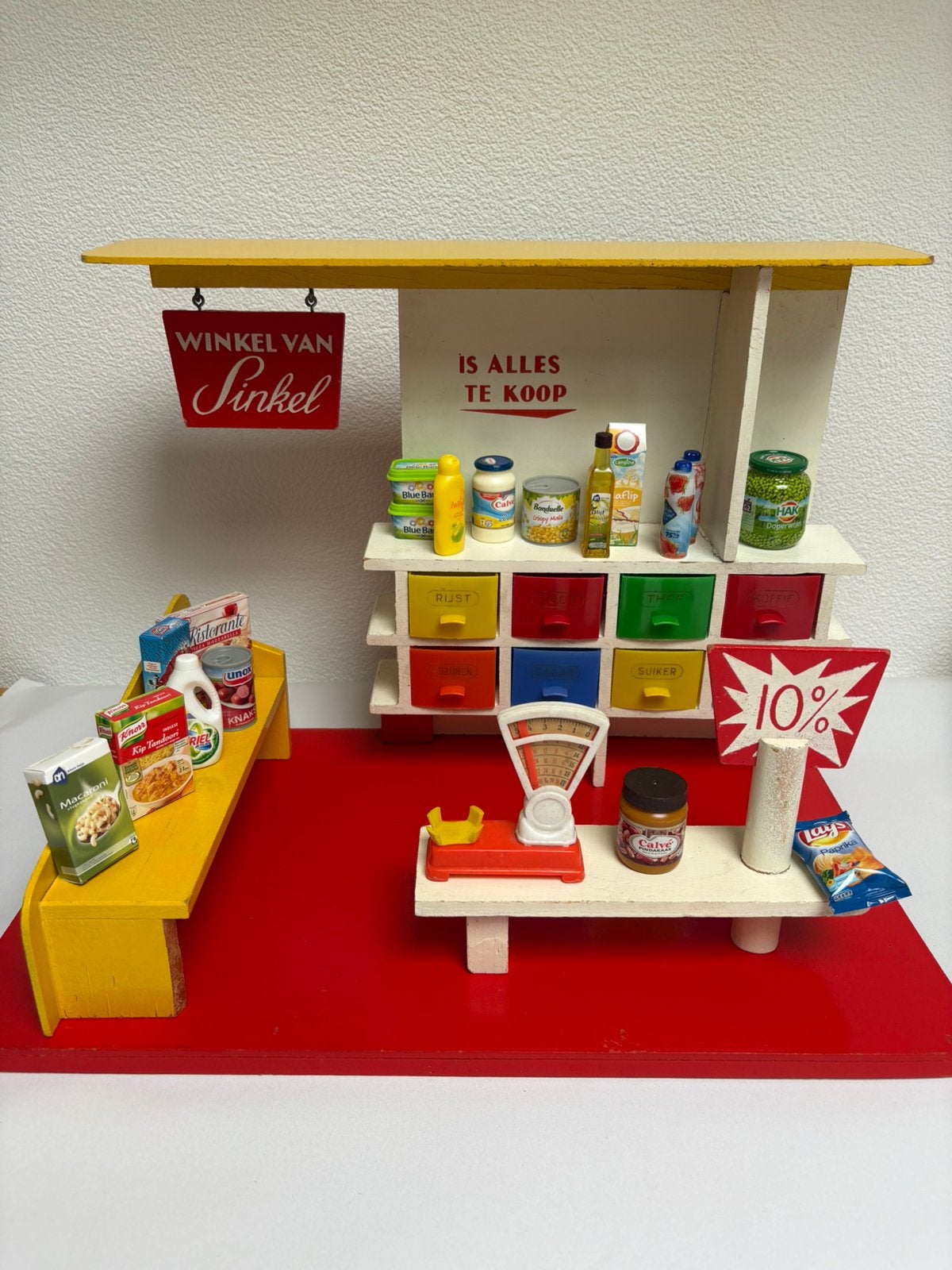 Houten vintage speelgoedwinkeltje de Winkel van Sinkel, Ophalen