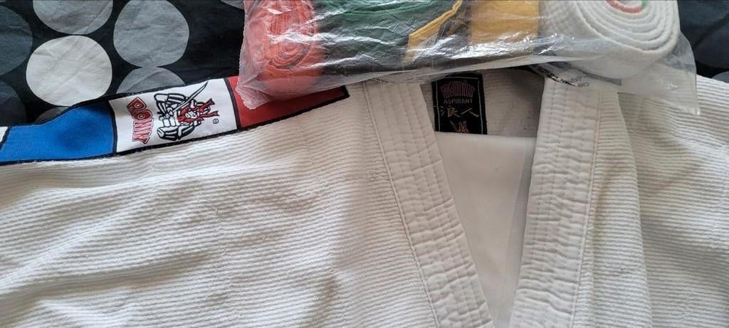 Judo pak kind maat 12.  Wit met banden, Ophalen of Verzenden, Zo goed als nieuw, Judo, Vechtsportpak
