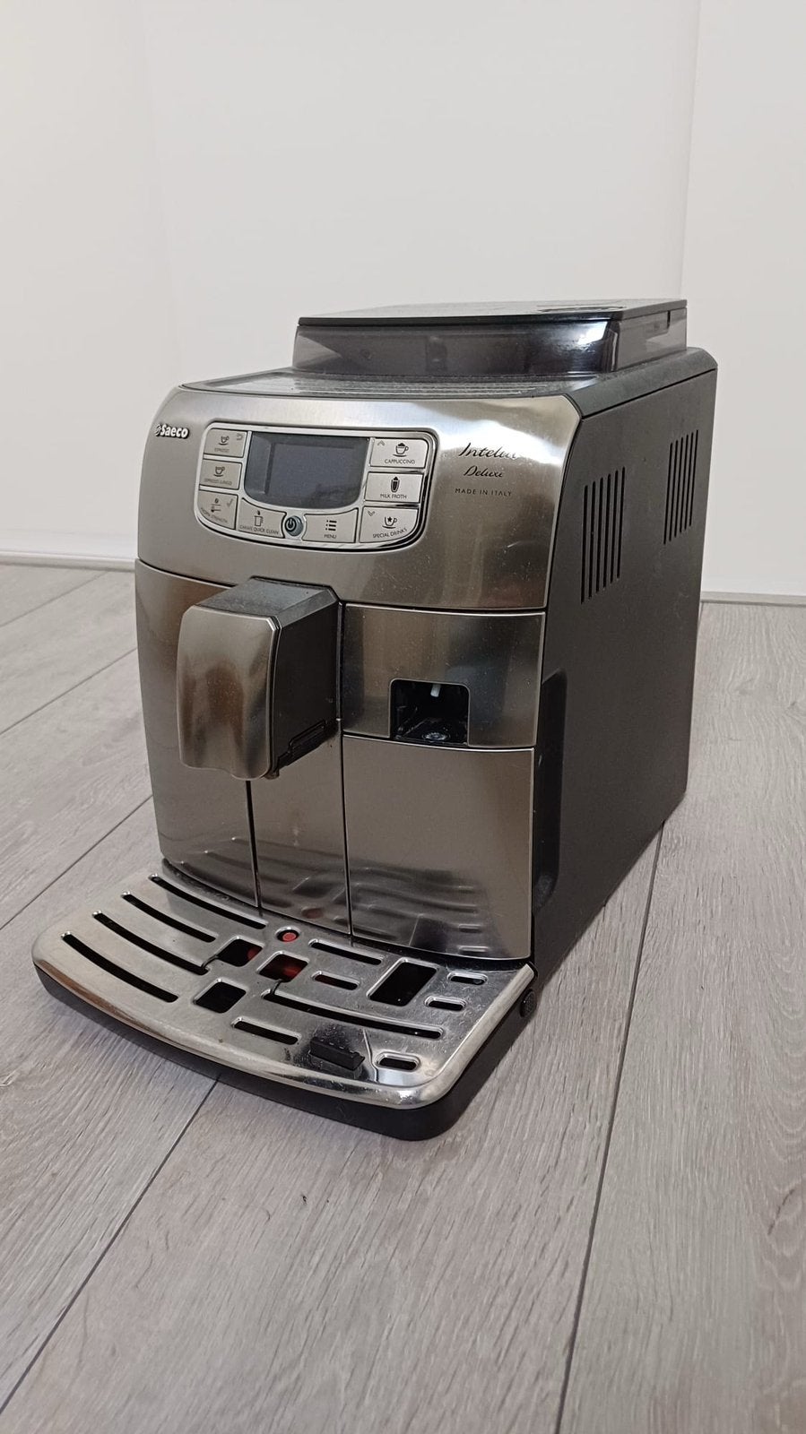 Saeco Intelia de luxe koffieappartaat, Witgoed en Apparatuur, Koffiezetapparaten, Ophalen, Koffiemachine, Koffiebonen, Zo goed als nieuw