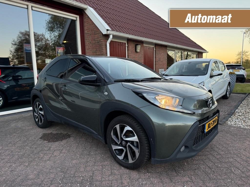 Toyota AYGO X 1.0 VVT-I S-CVT PULS 5-DRS AUTOMAAT! Camera, Auto's, Toyota, Gebruikt, Euro 6, Met garantie (alle), 4 stoelen