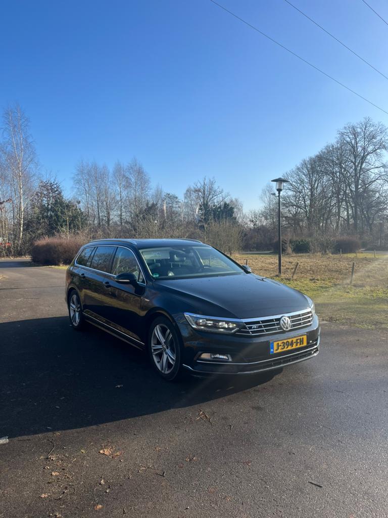 Volkswagen Passat 2.0 TDI 190PK BMT AUT 2015 Zwart, Auto's, Automaat, 1574 kg, Zwart, Stationwagon
