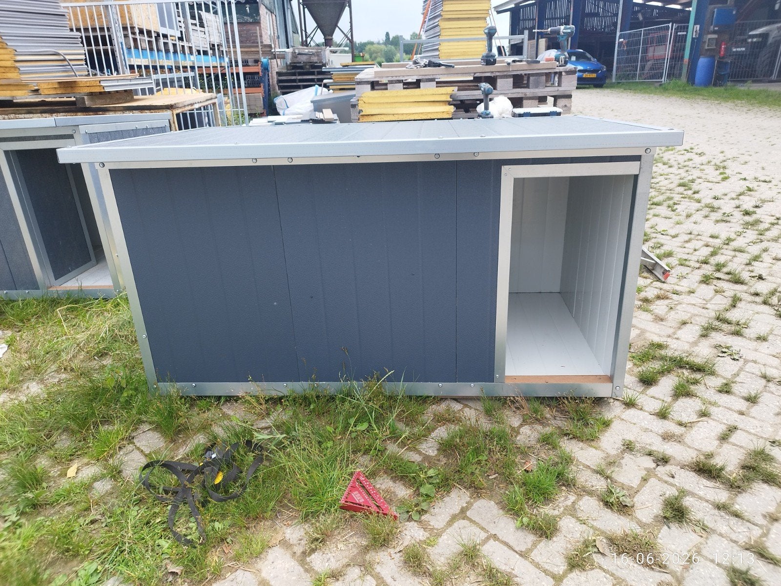 Geïsoleerd hok, Dieren en Toebehoren, Ophalen, Nieuw, 110 cm of meer, 100 cm of meer
