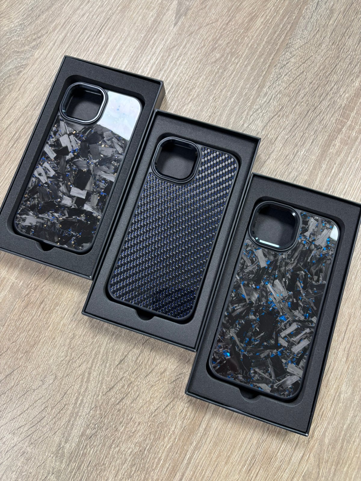 iPhone hoesjes uit voorraad in ECHT carbon!, Nieuw, Ophalen of Verzenden, Apple, Krasbestendig