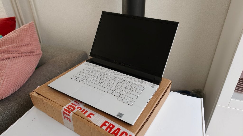 Alienware m15 R4 | RTX 3070 | Intel i9 | 32GB RAM | 300Hz, Computers en Software, Windows Laptops, Zo goed als nieuw, 15 inch