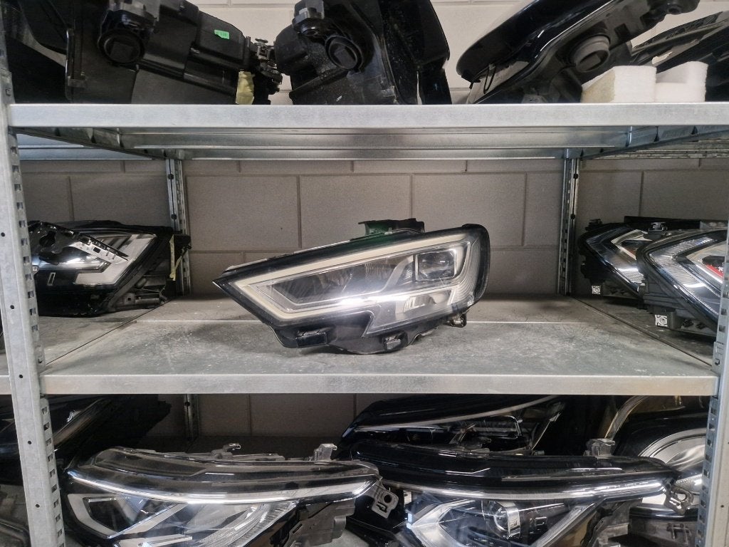Audi A3 S3 8V VOL LED koplamp 033C links, Ophalen of Verzenden, Gebruikt, Audi