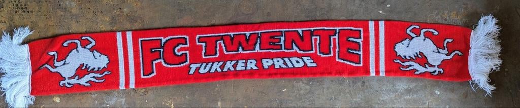 FC Twente sjaal, Verzamelen, Sportartikelen en Voetbal, Ophalen of Verzenden, F.C. Twente, Vaantje of Sjaal