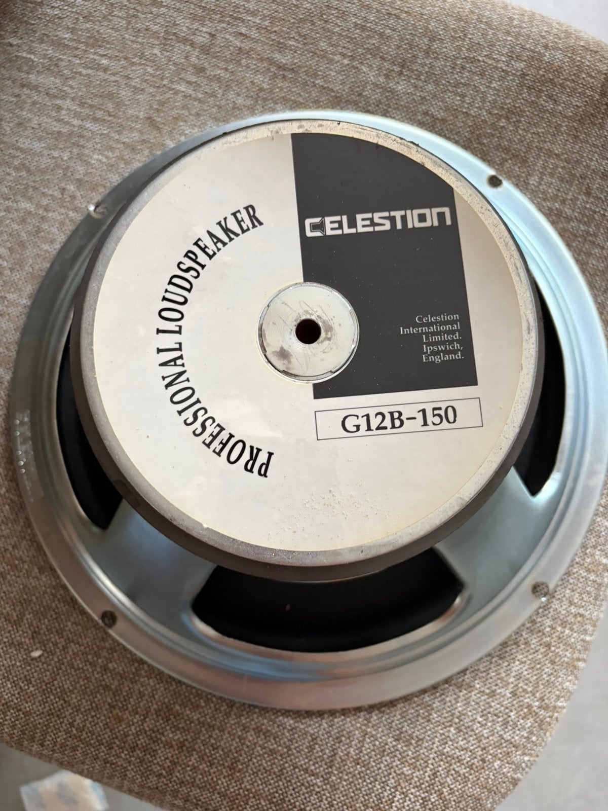Te koop prima celestion 8ohm ., Ophalen of Verzenden, Zo goed als nieuw, Gitaar, 100 watt of meer