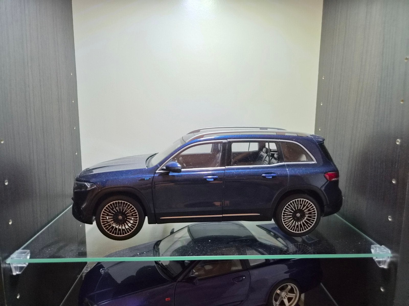 1:18 Mercedes EQB NZG, Ophalen of Verzenden, Zo goed als nieuw, Auto, Overige merken