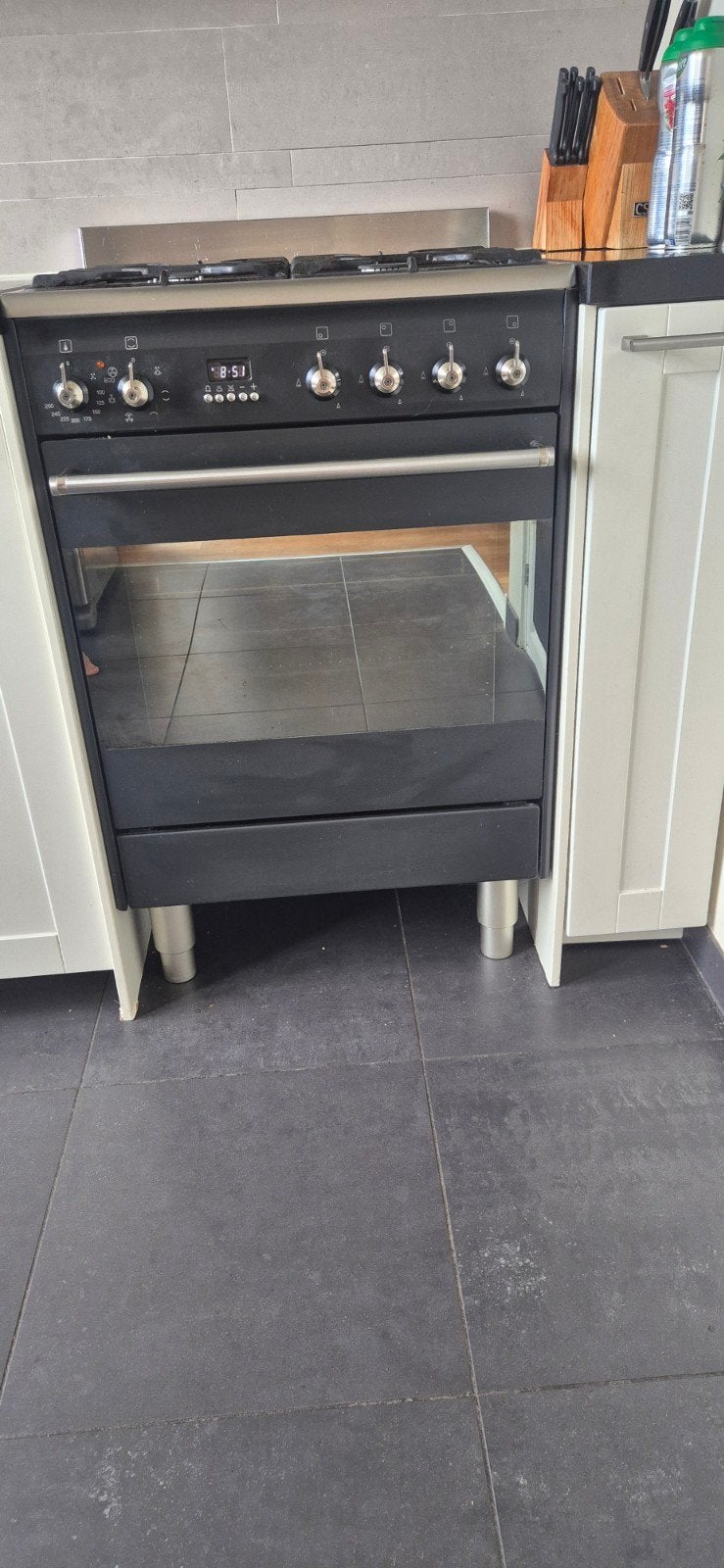 Fratelli gasfornuis 60 cm met 4 pitten en oven, Witgoed en Apparatuur, Fornuizen, Zo goed als nieuw, Vrijstaand, Gas, 4 kookzones
