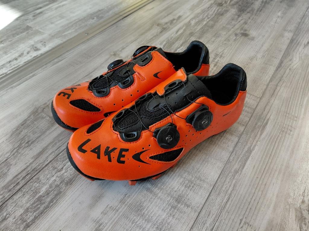 Lake MX237-W Fietsschoenen Maten 37 en 37,5 Nieuw!, Fietsen en Brommers, Fietsaccessoires | Fietskleding, Ophalen, Nieuw, Overige maten