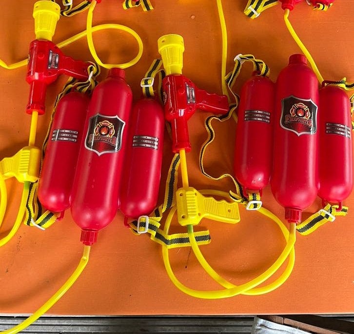 Brandweer - waterpistolen, Ophalen, Zo goed als nieuw