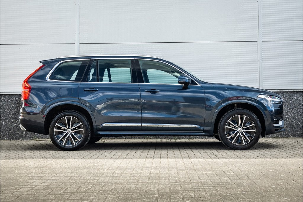 Volvo XC90 2.0 T8 Recharge AWD 7 pers / Trekhaak / Harman Ka, Auto's, Volvo, Gebruikt, 4 cilinders, Blauw, 7 stoelen