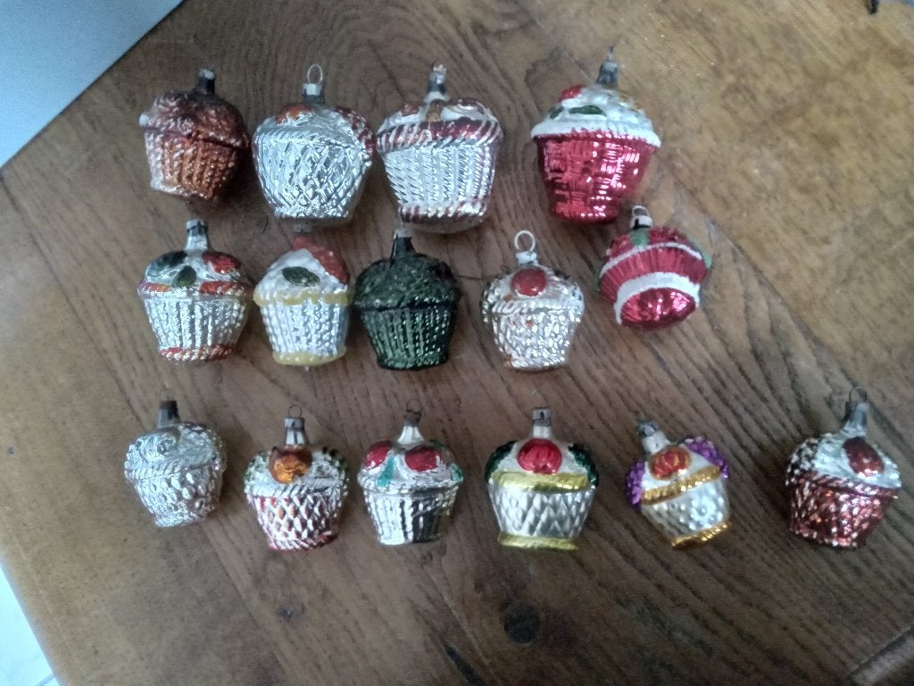 antieke kerstbal nr 345 model bloemenmandjes, Diversen, Ophalen of Verzenden, Gebruikt