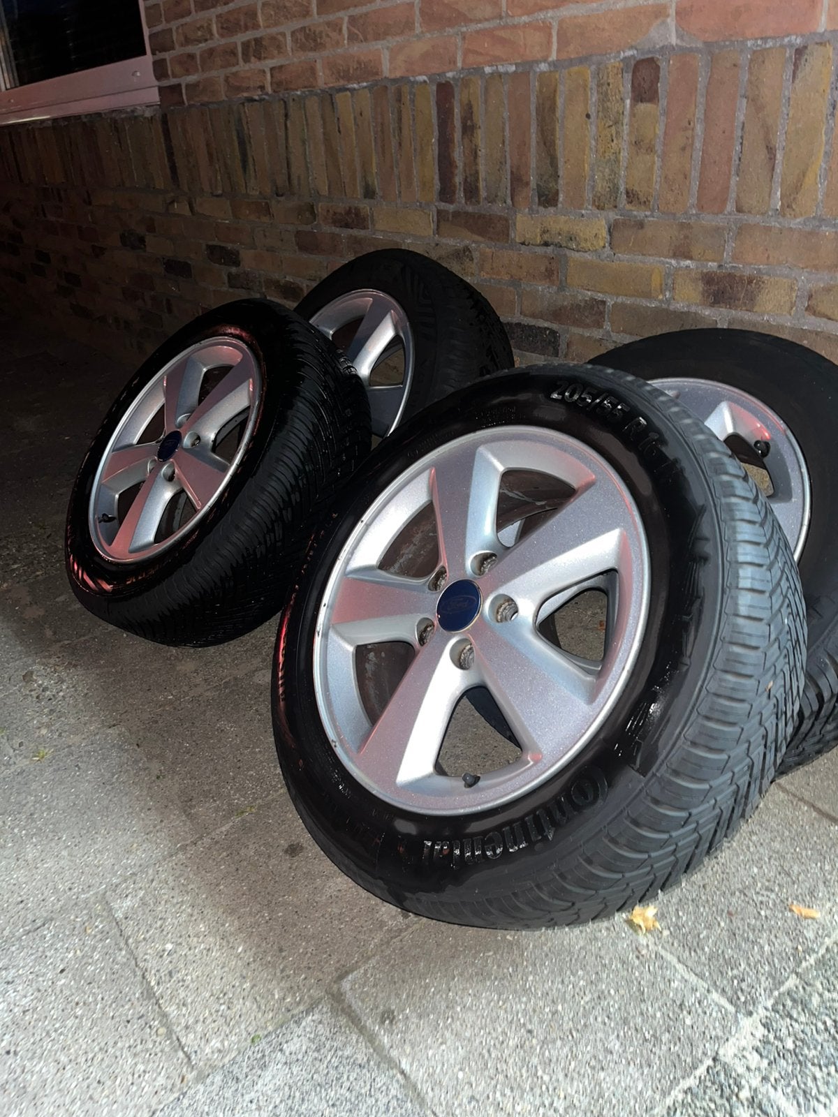 Originele 16" Ford Focus Velgen + 4-Seizoenenbanden (5x108), Gebruikt, 16 inch, Banden en Velgen, All Season