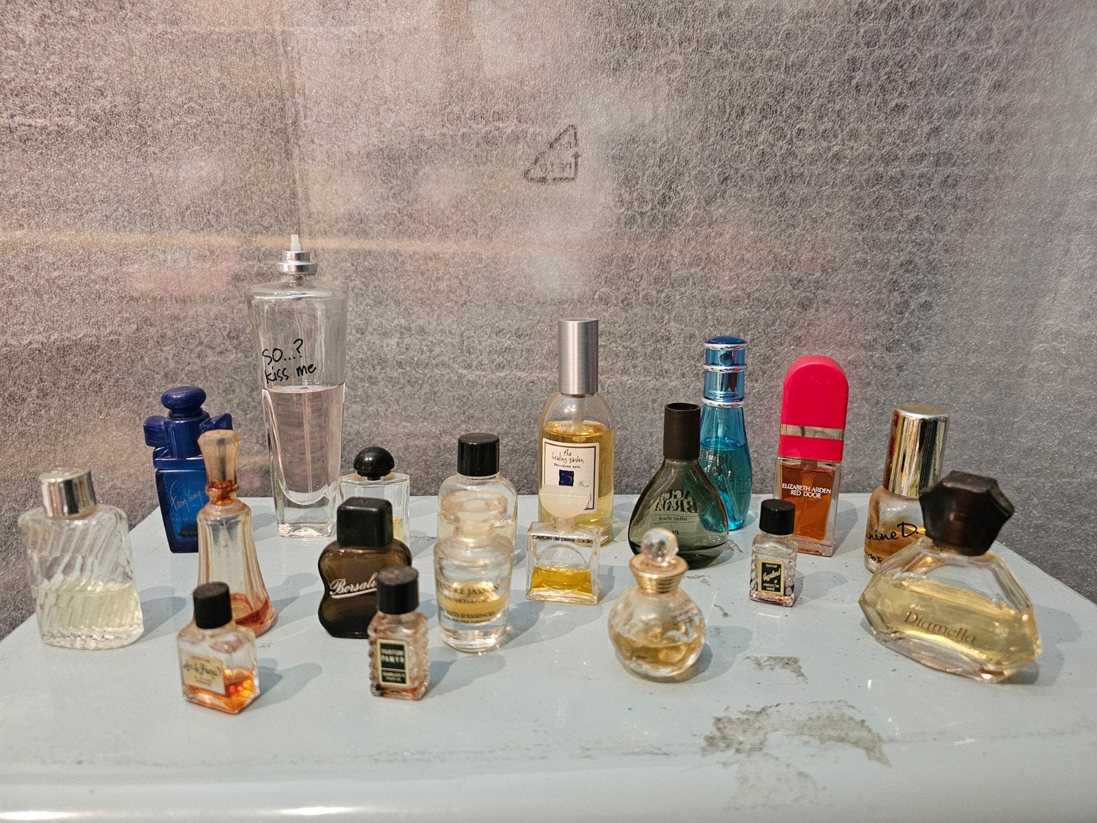 kleine partij parfum leeg en halfvolle en vol, Ophalen, Parfumfles