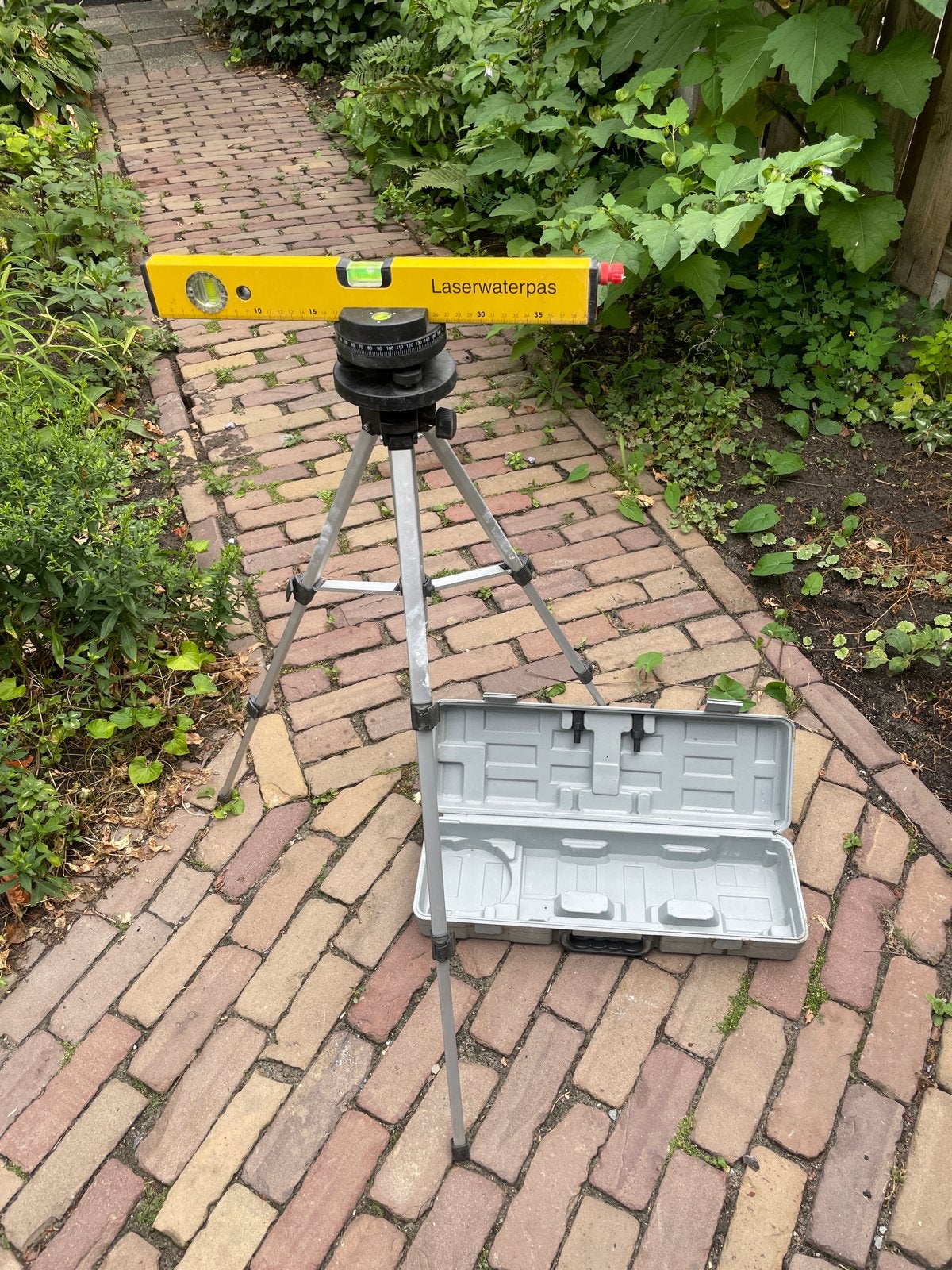 Laserwaterpas set: met statief en koffer - Zo goed als nieuw, Ophalen of Verzenden, Zo goed als nieuw, Licht