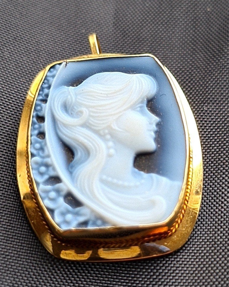 18k 750 gouden camee van blauwe agaat, Ophalen of Verzenden, Zo goed als nieuw, Blauw, Goud
