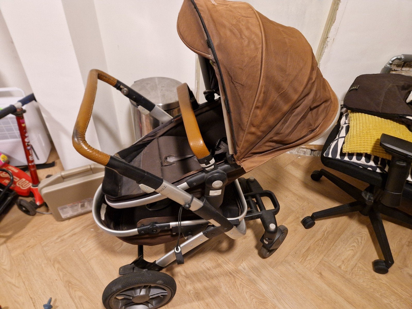 Gratis Joolz Geo kinderwagen met reiswieg, Ophalen, Gebruikt, Overige merken, Verstelbare duwstang
