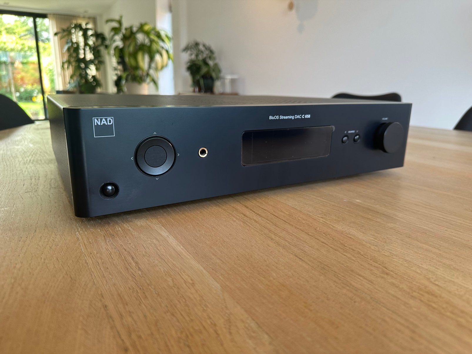 NAD C658 – high-end streaming DAC en voorversterker, Ophalen of Verzenden, Zo goed als nieuw, Stereo, Overige merken