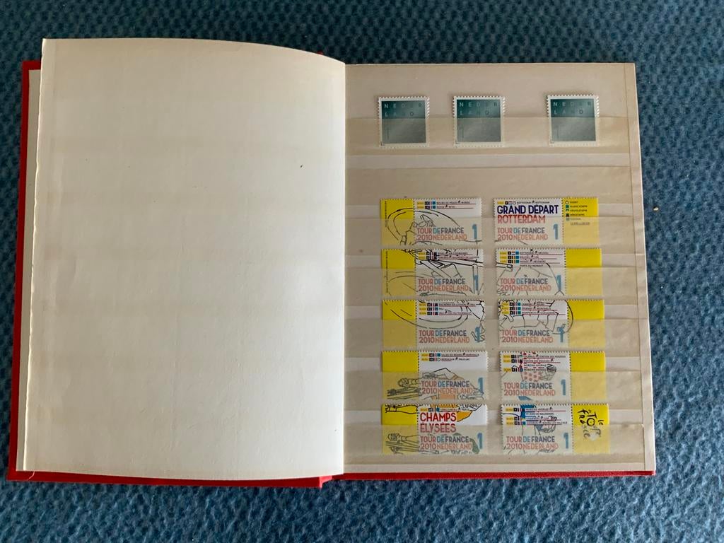 PostzegelAlbum met 96x1 en 2x2 frankeerwaarde van € 140,00., Postzegels en Munten, Postzegels | Nederland, Verzenden, Na 1940