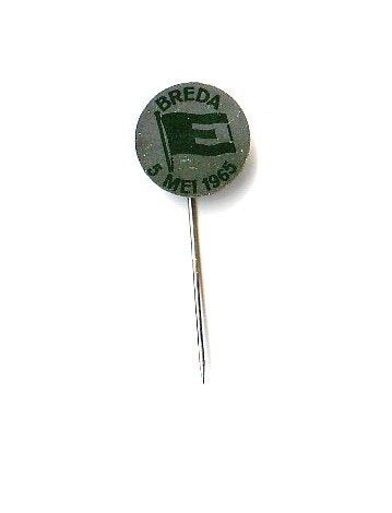 blikken bevrijdingsspeld Breda 5 mei 1965, Ophalen of Verzenden, Gebruikt, Overige onderwerpen, Speldje of Pin