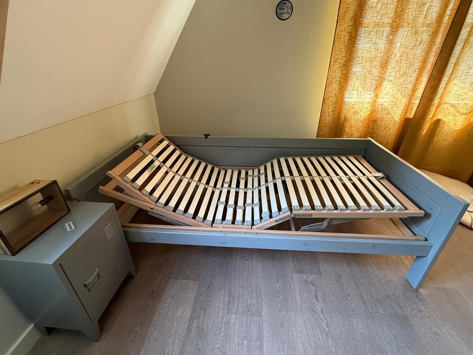 Bed lifetime grijs, Ophalen, 90 cm, Eenpersoons, 200 cm