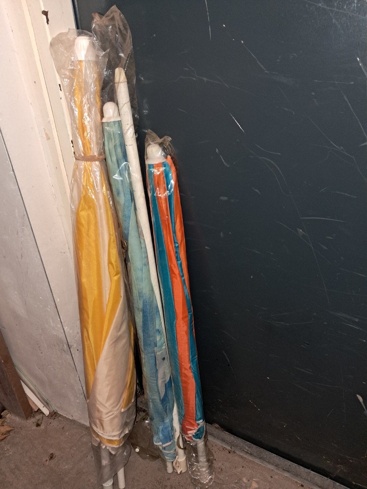 3 nieuwe balkon/tuin parasols 1.80 m alle  3 voor 20 euro!, Tuin en Terras, Parasols, Ophalen, Nieuw, 1 tot 2 meter