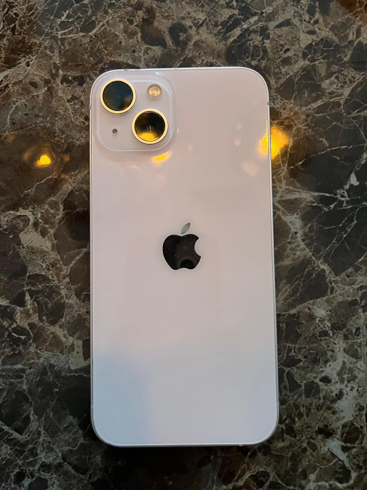 Iphone 13 roze