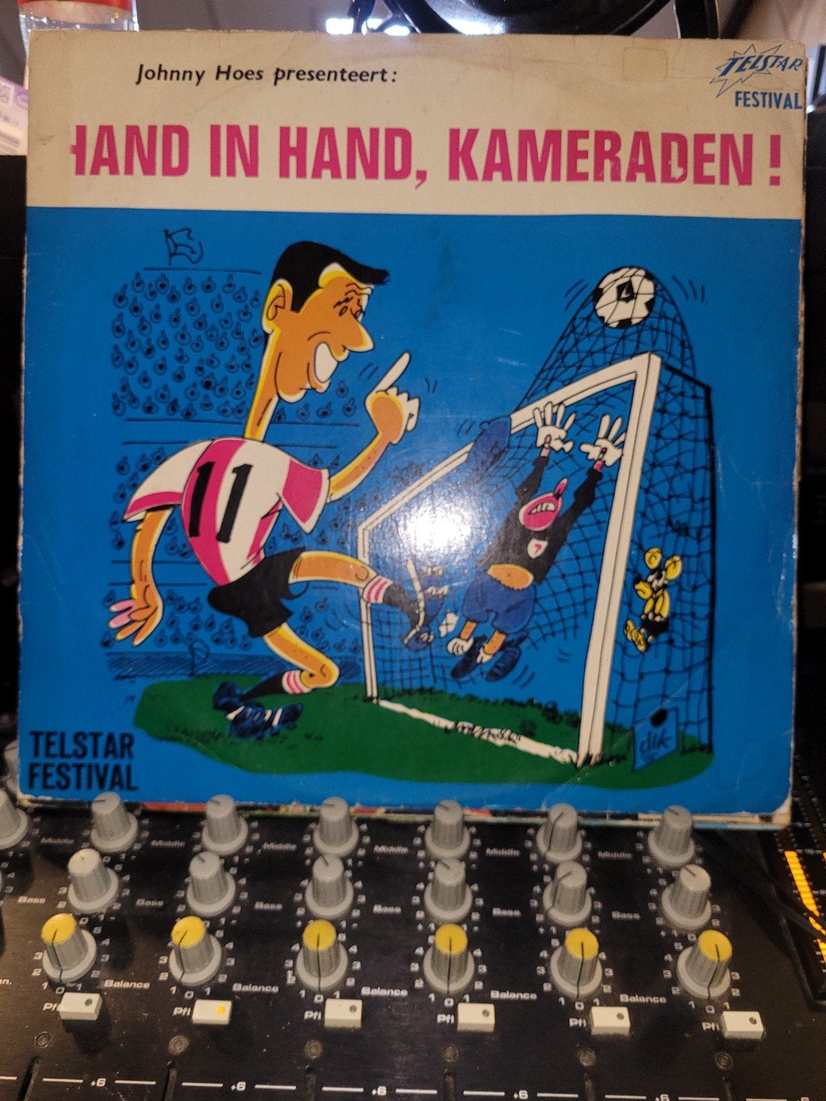 hand in hand kameraden, Ophalen of Verzenden