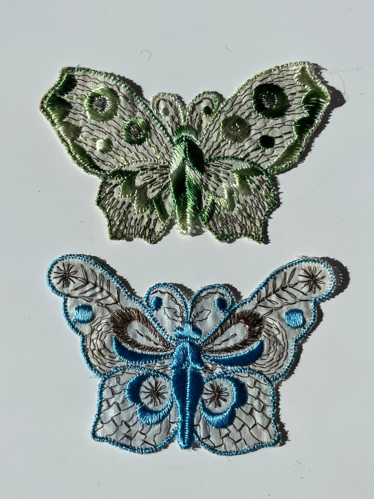 2 originele Turmac zijdjes – geborduurde vlinders, Ophalen of Verzenden, Zo goed als nieuw