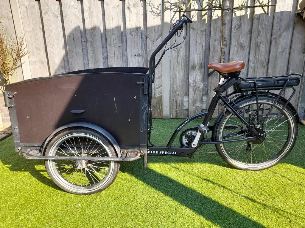 TROY Bakfiets NIEUWE ACCU EN BANDEN, Fietsen en Brommers, Fietsen | Bakfietsen, Ophalen, Gebruikt, 4 kinderen of meer, Huif
