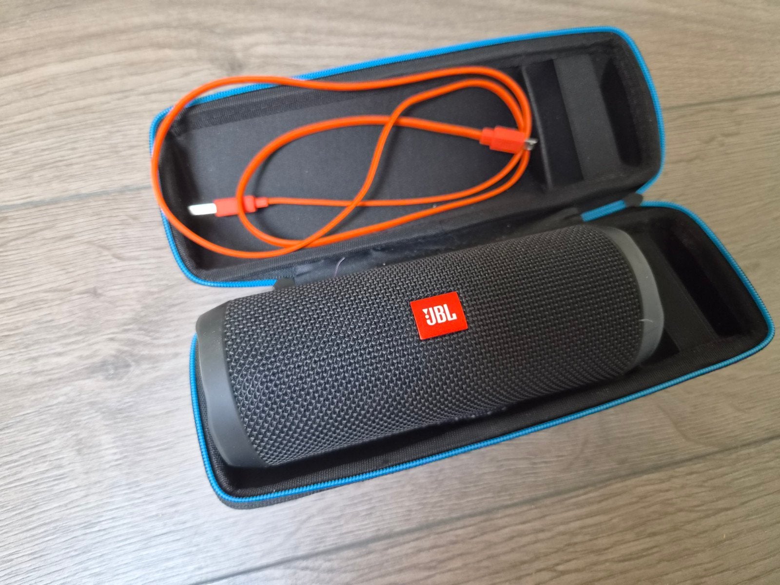 JBL Flip 4 Bluetooth speaker, Bluetooth, JBL, Ophalen of Verzenden, Zo goed als nieuw