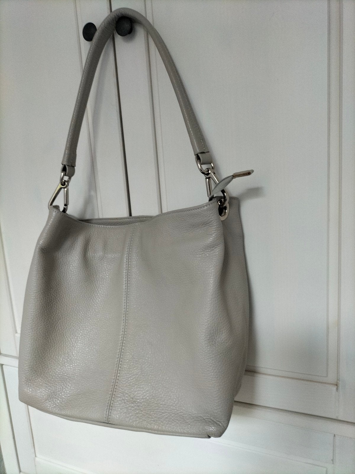 leren handtas,grijs van Chantal 1993, Sieraden, Tassen en Uiterlijk, Ophalen of Verzenden, Zo goed als nieuw, Grijs, Handtas