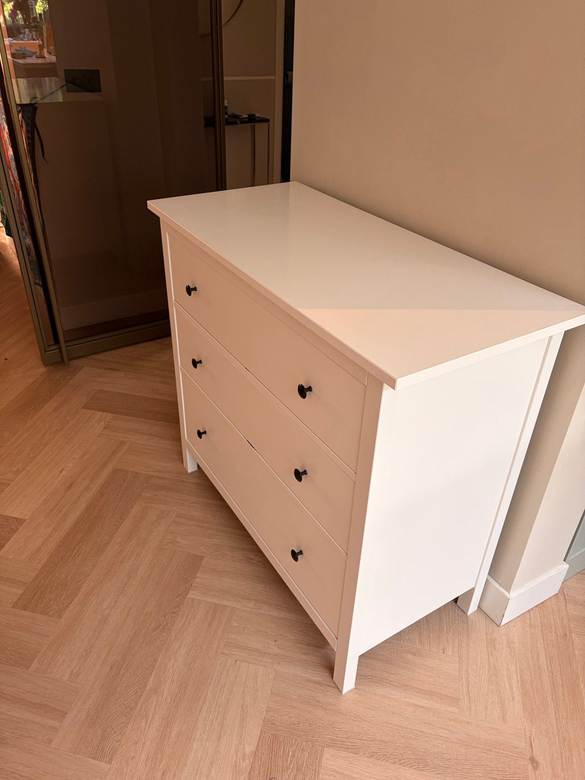Hemnes Witte ladekast met 3 laden - Zeer goede staat, 100 tot 150 cm, Zo goed als nieuw, 3 of 4 laden, 25 tot 50 cm
