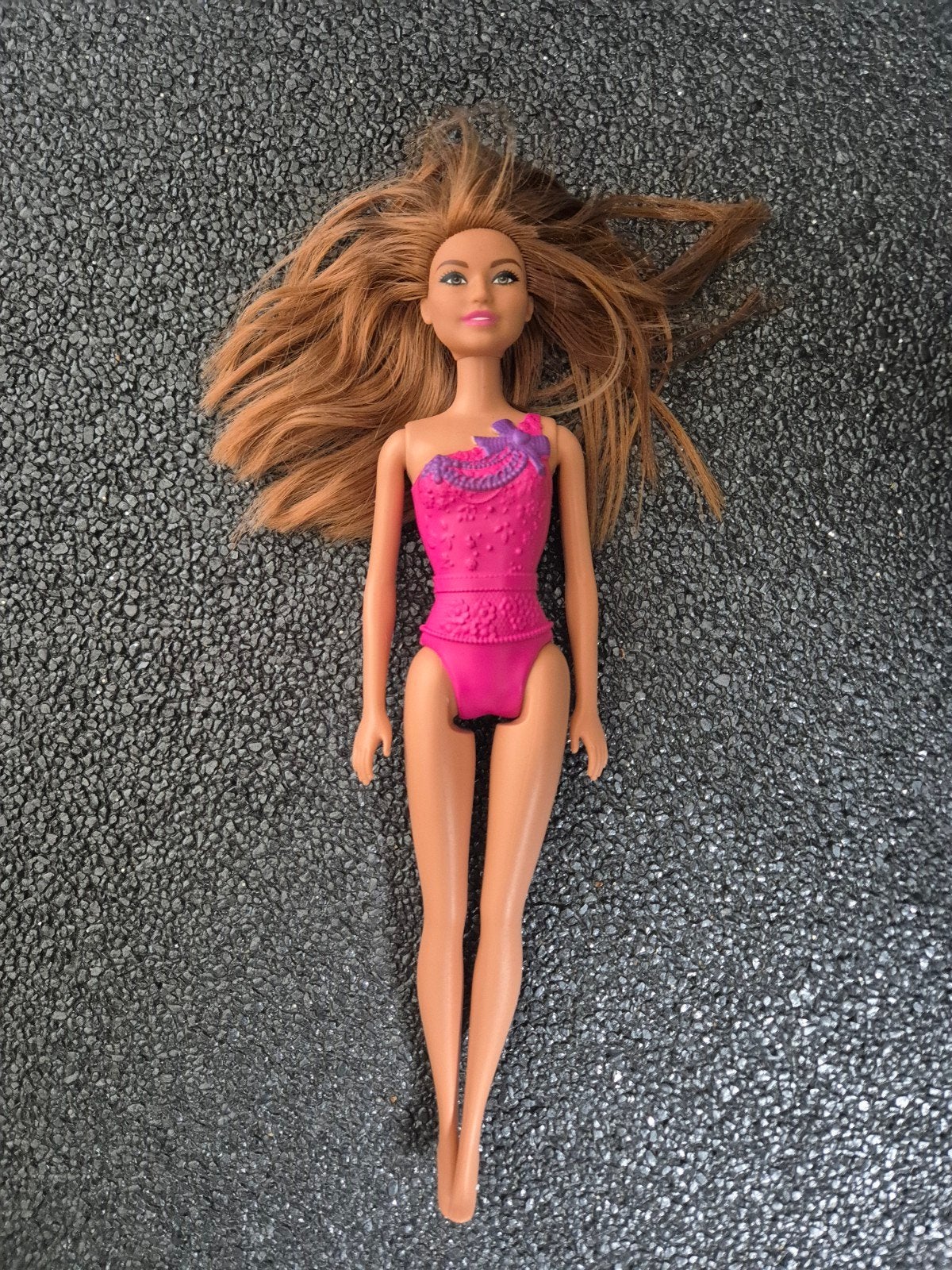 Barbie pop met roze badpak - Zo goed als nieuw, Ophalen of Verzenden, Zo goed als nieuw, Barbie