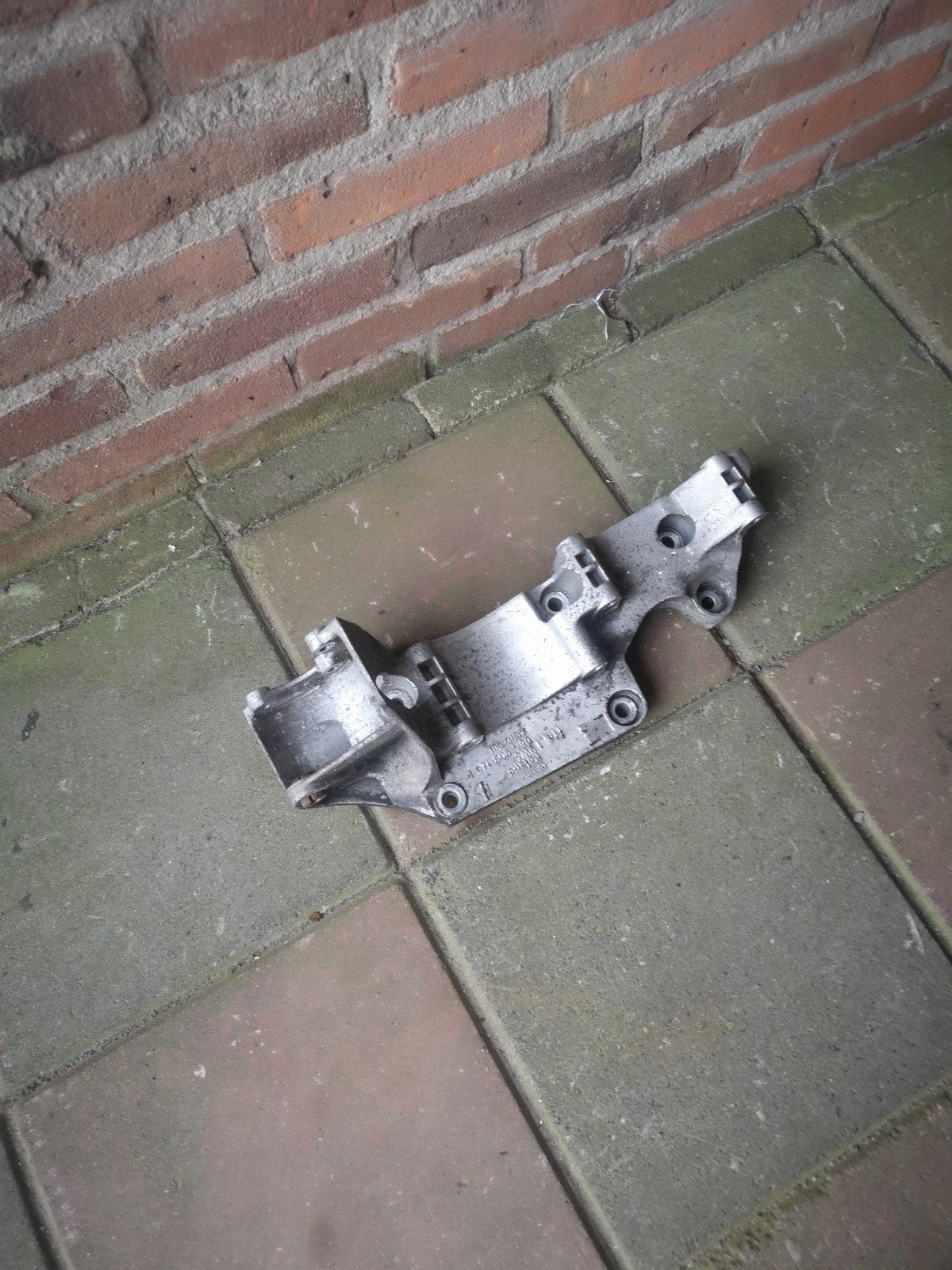 Audi TT 1.8 mk1 dynamo/aircopomp steun, Ophalen of Verzenden