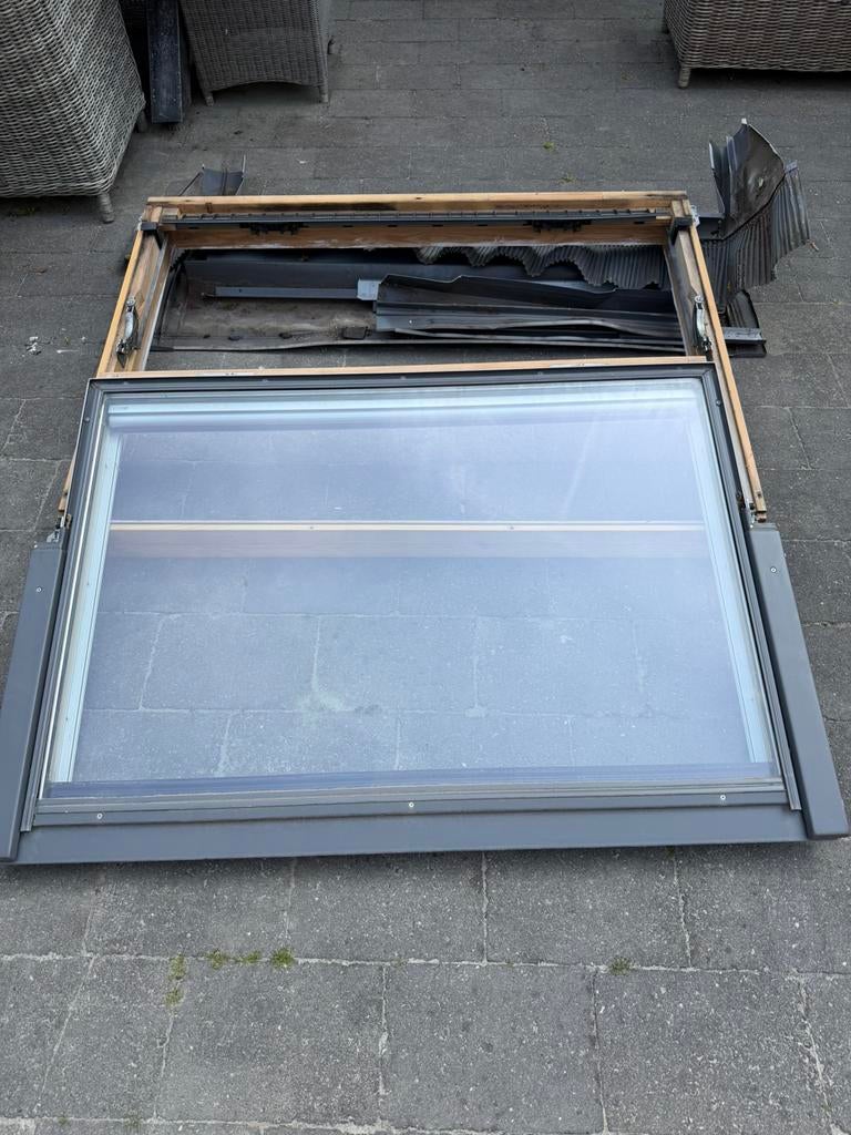 VELUX dakraam GGL U04 134x98 cm, Doe-het-zelf en Verbouw, Glas en Ramen, Gebruikt, 80 tot 120 cm, 120 tot 160 cm, Ophalen of Verzenden