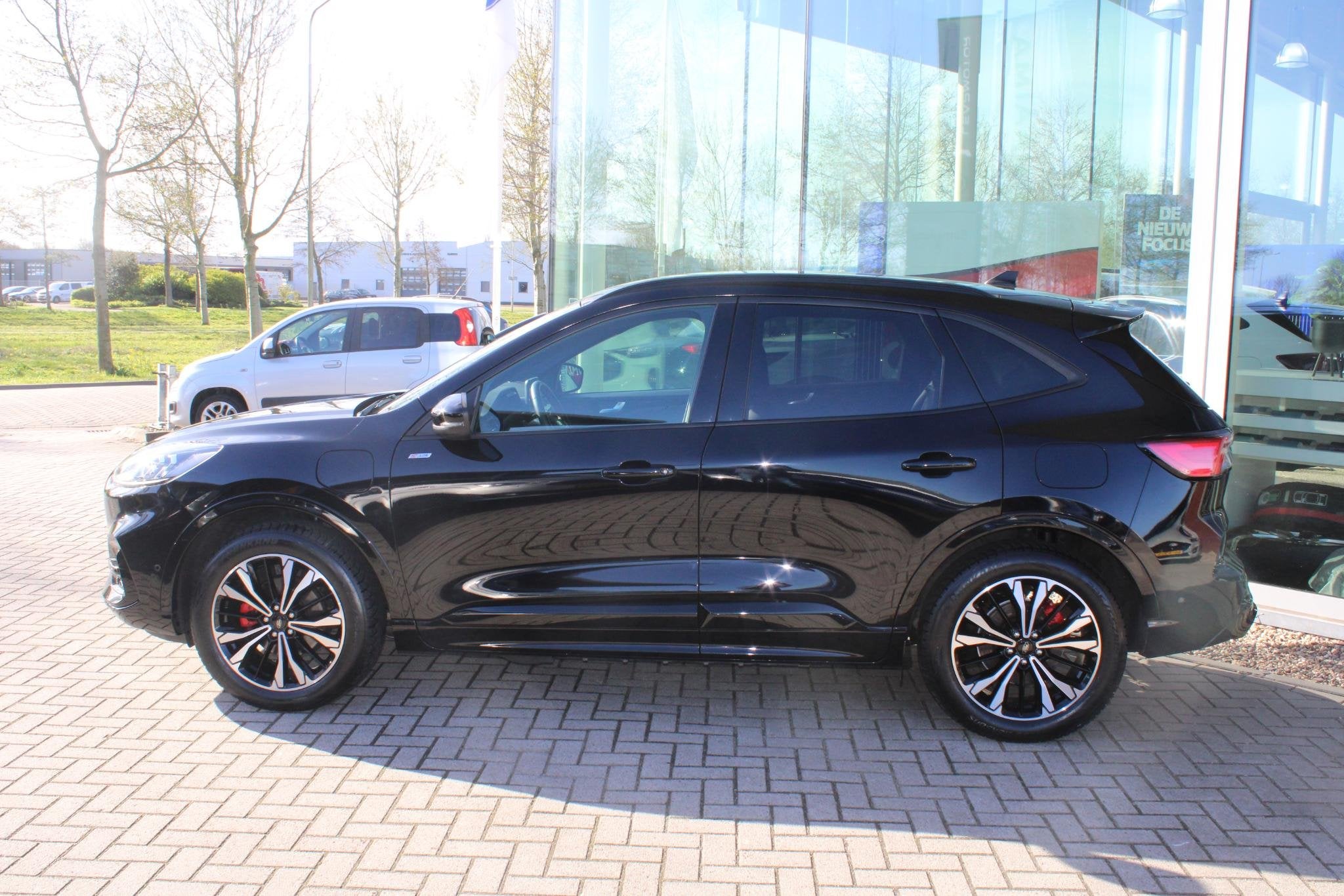 Ford Kuga 2.5 PHEV ST-Line X | Winterpack | Adaptieve Cruise, 14 kWh, Gebruikt, 4 cilinders, Leder en Stof