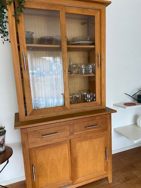 Vitrinekast met laden, Ophalen, Gebruikt, 25 tot 50 cm, Met deur(en)