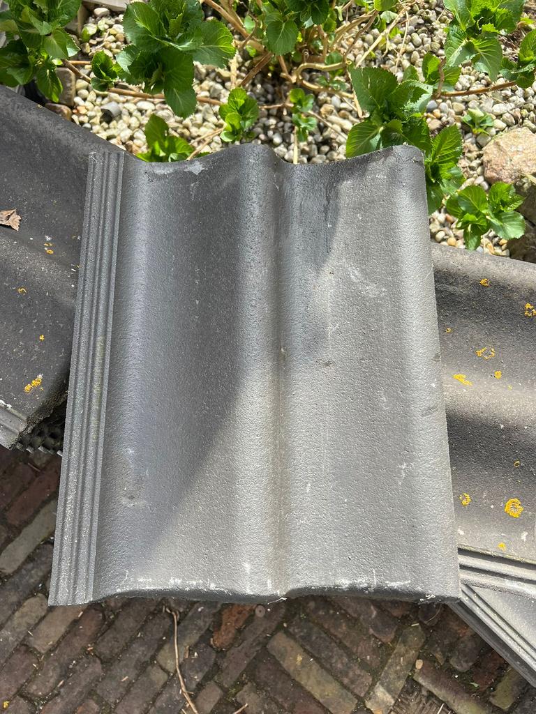 Lafarge dakpannen gratis afhalen, Doe-het-zelf en Verbouw, Dakpannen en Dakbedekking, Ophalen, Steen of Klei, Zo goed als nieuw