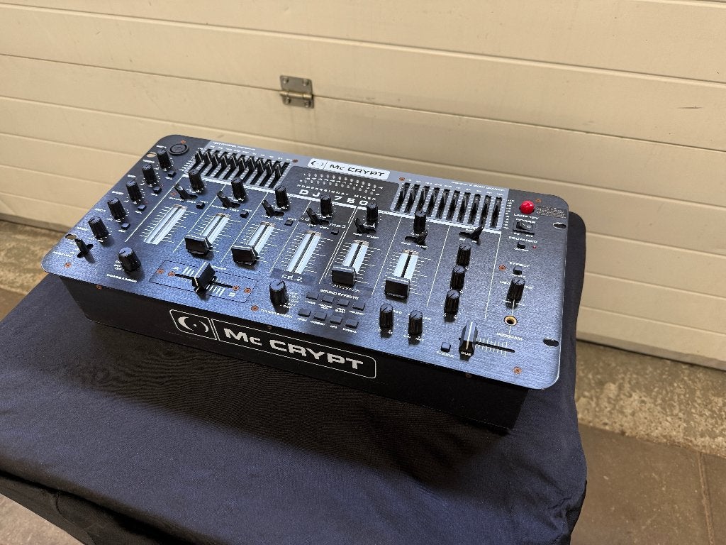 Mc Crypt DJ-750 mengpaneel mixer, Muziek en Instrumenten, Ophalen of Verzenden, Gebruikt, 5 tot 10 kanalen, Microfooningang