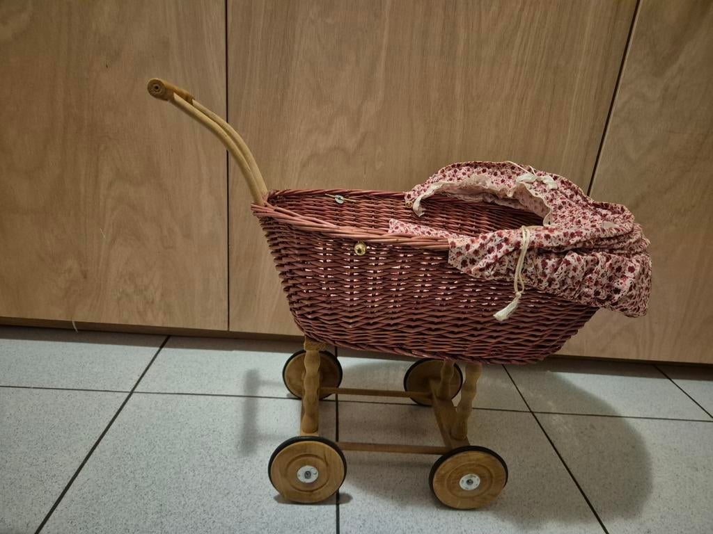 Vintage poppenwagen, Ophalen of Verzenden, Zo goed als nieuw, Babypop