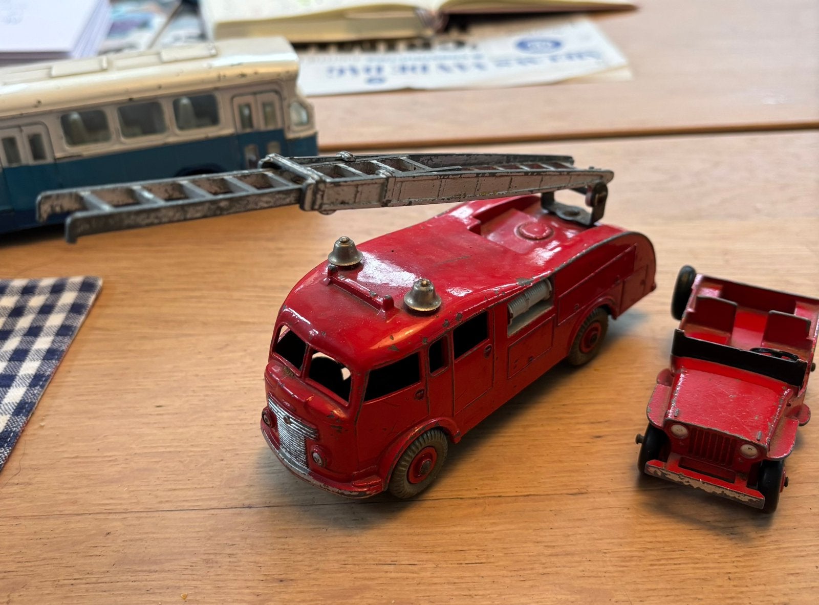 Dinky Super Toys brandweer auto’s, Ophalen of Verzenden, Gebruikt, Bus of Vrachtwagen, Overige merken