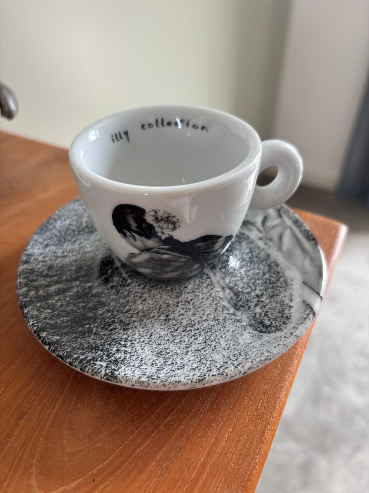 Illy espresso cup, Ophalen of Verzenden, Nieuw, Porselein, Kop en/of schotel