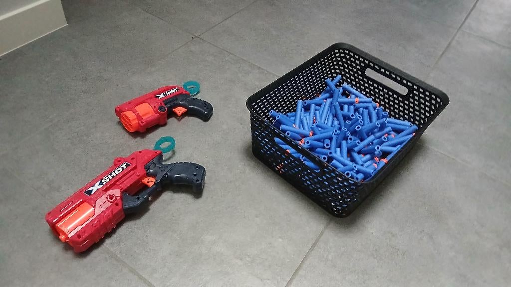 2 stuks x shot nerfpistool met 150 pijltjes, Ophalen of Verzenden, Zo goed als nieuw