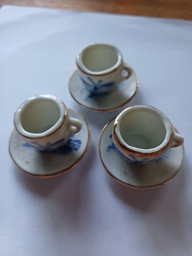 3 Zeer Oude Mini Kop en Schotel met Molen Afbeelding, Ophalen of Verzenden