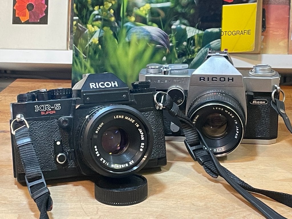 RICOH (4) analoge camera's met lenzen (o.a. KR-5 en Singlex), Ophalen of Verzenden, Gebruikt, Compact, Overige Merken