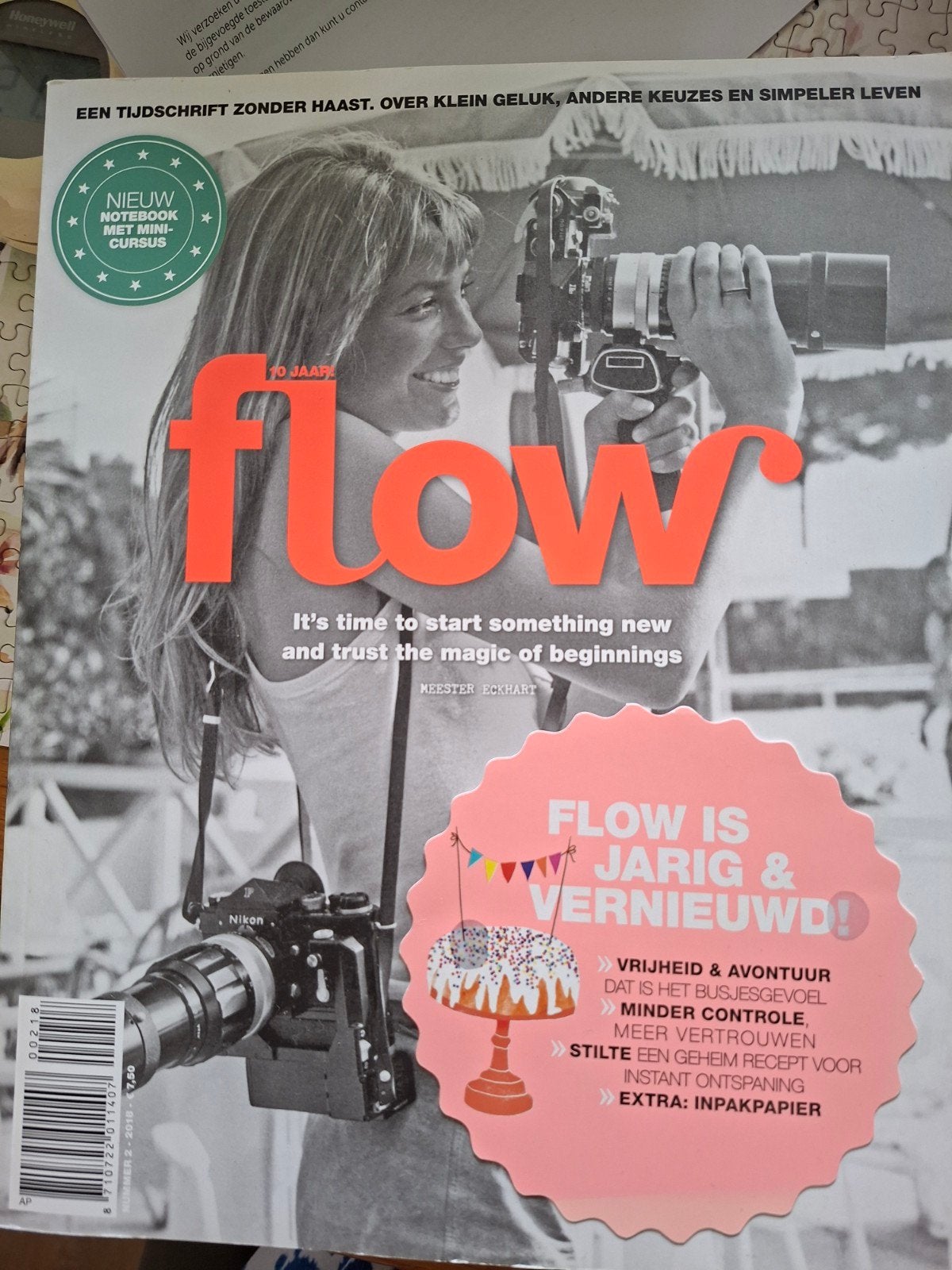 Flow Magazine - Wat kun je leren van Japans geluk?, Boeken, Ophalen of Verzenden, Zo goed als nieuw, Lichaam en Geest